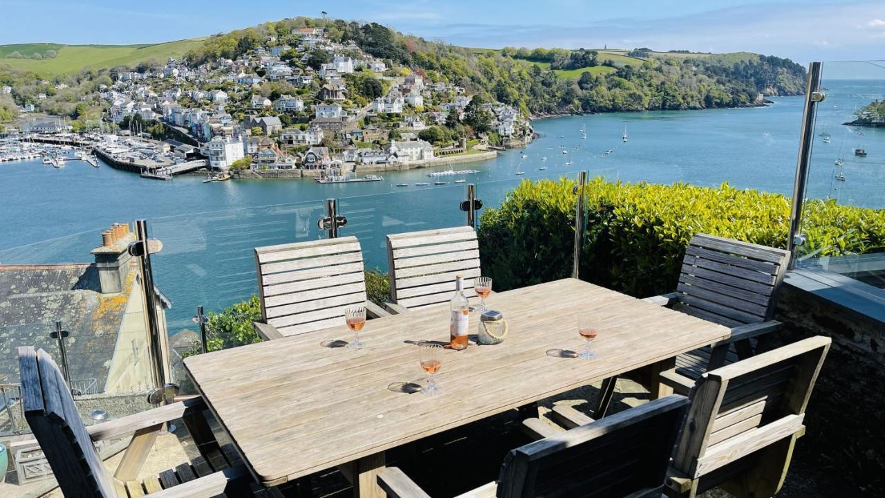 Out To Sea - Stunning Views, Elevated Position With Onsite Parking Villa Dartmouth Eksteriør billede