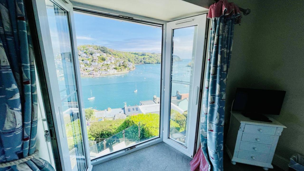 Out To Sea - Stunning Views, Elevated Position With Onsite Parking Villa Dartmouth Eksteriør billede