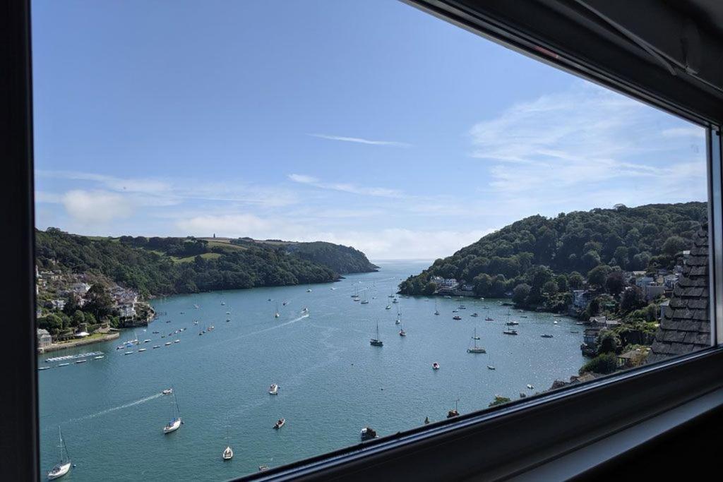 Out To Sea - Stunning Views, Elevated Position With Onsite Parking Villa Dartmouth Eksteriør billede